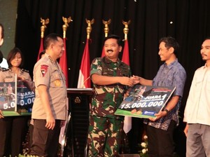 Sinergi Polri-TNI dalam Kompetisi Karya Foto