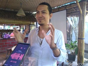 Musisi Robi Navicula Kritisi Kontribusi 10 USD Turis ke Bali
