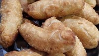 Pisang molen tak pernah membosankan, dimakan sore atau pagi. Pisang manis dan lapisan adonan yang emuk makin enak dimakan hangat. Foto: Instagram @yenty_li3