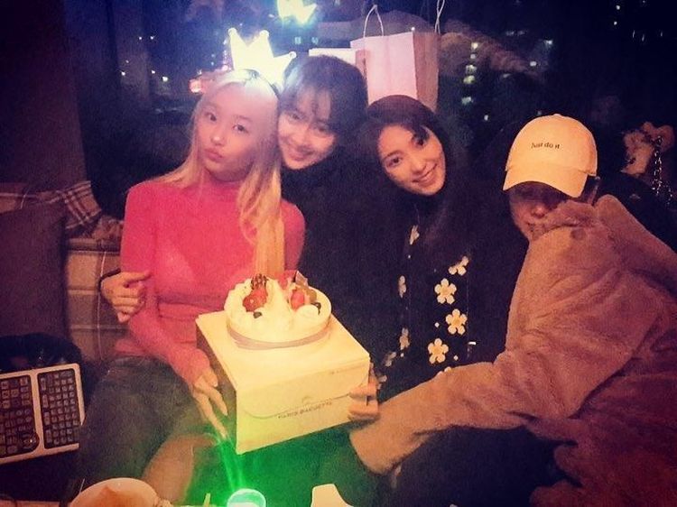 Gaya Kulineran Hyolyn, Bintang K-pop yang Menuai Kontroversi Karena Penampilannya