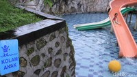Perosotan yang aman di kolam anak (Wisma Putra/detikTravel)