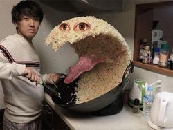 Kocak! Pria Masak Nasi Goreng Jadi Korban Editan Photoshop