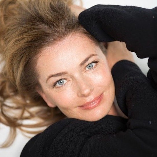 Inilah penampilan awet muda Paulina yang tahun ini berusia 54 tahun itu. Paulina menjadi model populer di era 80 dan 90-an.  Foto: Instagram (@paulinaporizkov)