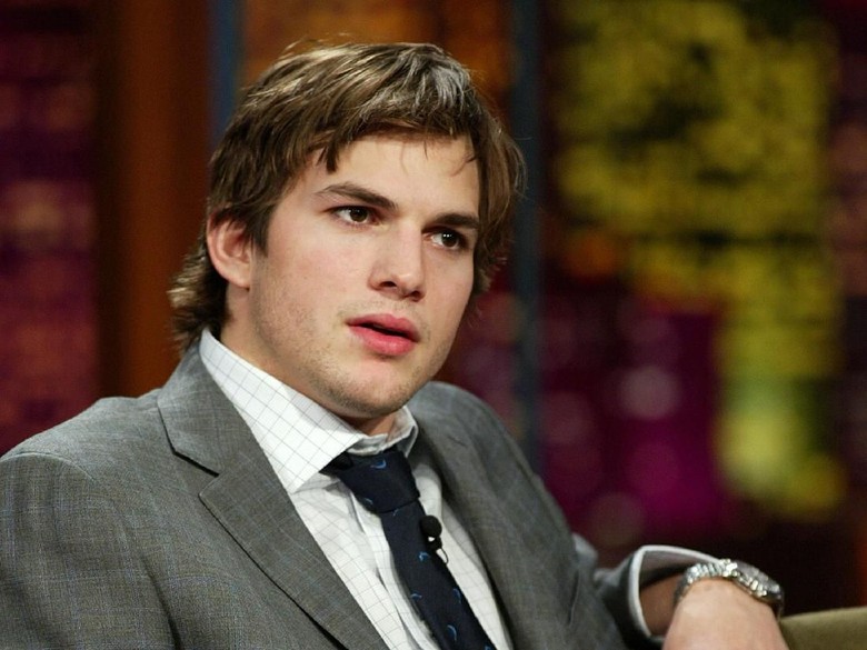 Ashton Kutcher Umbar Nomor Telepon di Twitter, Apa Alasannya? Ashton Kutcher Umbar Nomor Telepon di Twitter, Apa Alasannya?