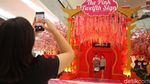 Merah Merona Jelang Imlek di Pusat Perbelanjaan