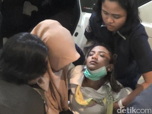 Penampakan Vanessa Angel Saat Pingsan di Polda Jatim