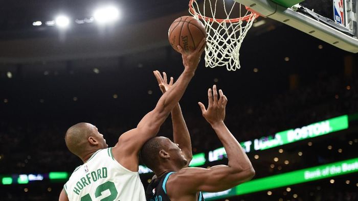 Tanpa Kyrie Irving, Boston Celtics menang telak atas Charlotte Hornets. Foto: Bob DeChiara-USA TODAY Sports Tanpa Kyrie Irving, Boston Celtics menang telak atas Charlotte Hornets. Foto: Bob DeChiara-USA TODAY Sports