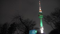 Masih di Seoul, ada Menara Namsan yang jadi landmark populer. Menara ini juga terkenal sebagai destinasi wisata romantis (Kurnia/detikTravel)