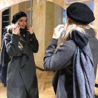 Paulina, you are the sexiest, most beautiful woman I follow on Instagram. You are still the SI model I remember!! tulis netizen. Stunning as always Pauline, komentar netizen lainnya.  Foto: Instagram (@paulinaporizkov)