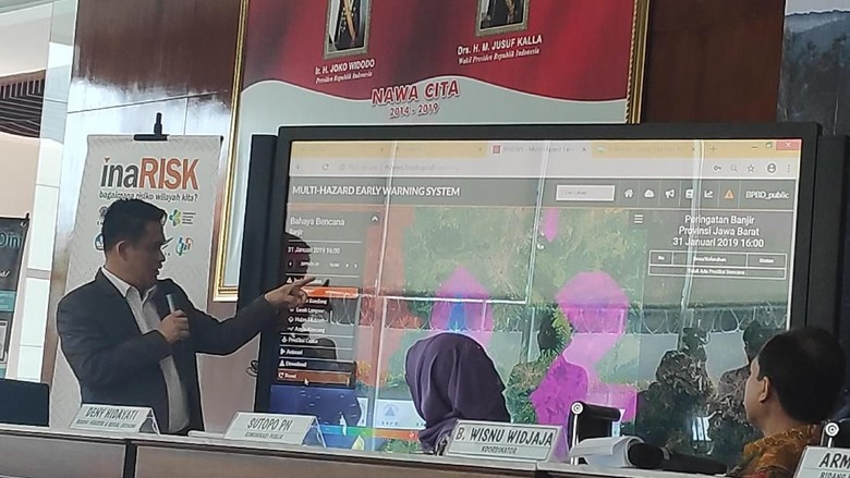 10 Hari ke Depan Jakarta akan Alami Curah Hujan Tinggi 10 Hari ke Depan Jakarta akan Alami Curah Hujan Tinggi