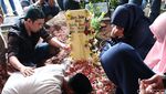 Perpisahan Sang Suami dengan Saphira Indah