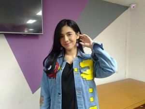 Pernikahan Dikabarkan Retak, DJ Una Jawab Alasan Hapus Foto Suami