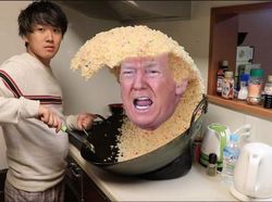 Kocak! Pria Masak Nasi Goreng Jadi Korban Editan Photoshop