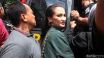 Laudya Cynthia Bella, Ashton Kutcher, Saphira Indah hingga Atiqah Hasiholan