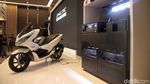 Bandingkan Kemampuan PCX Listrik Vs Gesits, Lincah dan Viar Q1