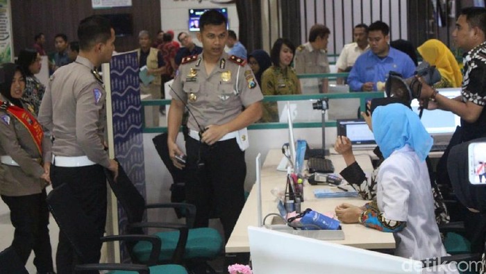 Aplikasi e-SIM Permudah Warga Kota Udang Urus SIM