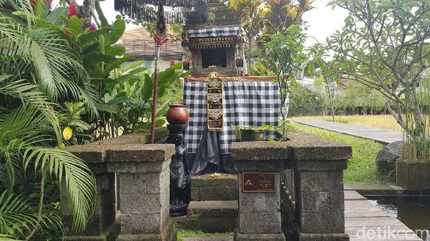 Ini Lho Arti Kain Hitam Putih Dan Kain Kuning Di Bali