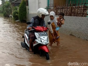 Dua Sungai Besar Meluap, Enam Desa dan Satu Kelurahan Banjir