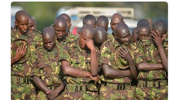 Berat badan Higuain, yang baru gabung dan debut, disebut sudah bikin Chelsea terseret turun di papan klasemen. (Foto: Internet/Twitter)