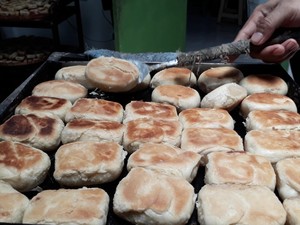 Latopia, Pia Asli Tegal yang Banyak Diburu Saat Imlek