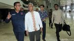 Curhat ke Pimpinan DPR, Buni Yani Pose Dua Jari