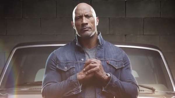 Aksi Dwayne Johnson di Hobbs and Shaw Aksi Dwayne Johnson di Hobbs and Shaw