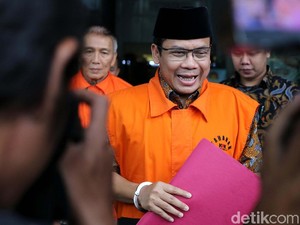 DPR Belum Terima Surat PAN untuk Pengganti Taufik Kurniawan
