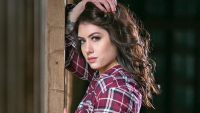 Pesona Wanita Cantik yang Tubuhnya Kekar Ini Jadi Sensasi di Medsos
