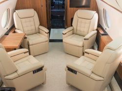 Mengintip Daleman Pesawat Elon Musk Untuk Manjakan Pacarnya