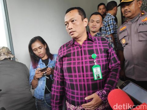 Kejati Jabar: Buni Yani Barusan Telepon akan Menyerahkan Diri