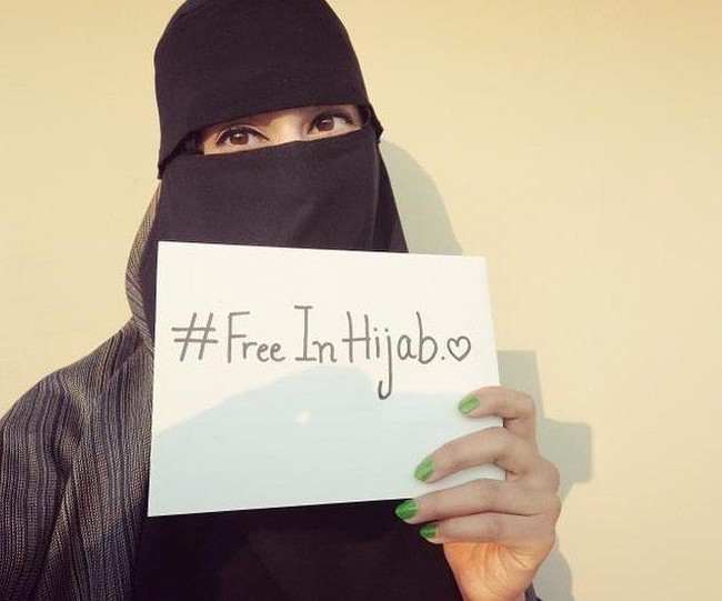 Tahun ini, organisasi World Hijab Day meluncurkan kampanye #FreeinHijab. Kampanye ini bertujuan untuk meluruskan anggapan tentang hijabers yang salah selama ini. Foto: Instagram/WorldHijabDay