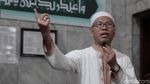 Jelang Eksekusi, Buni Yani Salat Jumat di Tebet