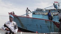 Menurut keterangan Kasubbag Humas Bakamla RI, Letkol Bakamla Mardiono, pemilik kapal rencananya akan melakukan transfer BBM sebanyak sekitar 60 ton.