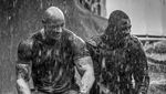 Aksi Dwayne Johnson di Hobbs and Shaw