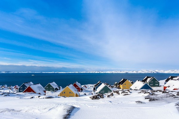 Ittoqqortoormiit merupakan desa terpencil di dunia yang berada di bagian timur Greenland, dekat Kutub Utara (iStock)