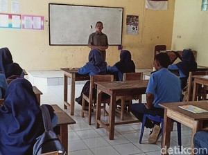 Guru di Video Siswa Main Kuda-kudaan Disanksi Ringan, Kenapa?
