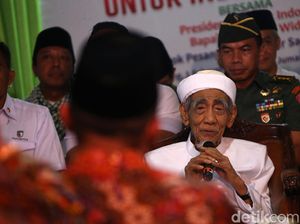PBNU Ajak Umat Islam Gelar Salat Gaib untuk Mbah Moen