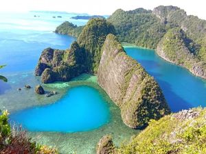Raja Ampat: Legenda Empat Raja yang Lahir dari Telur
