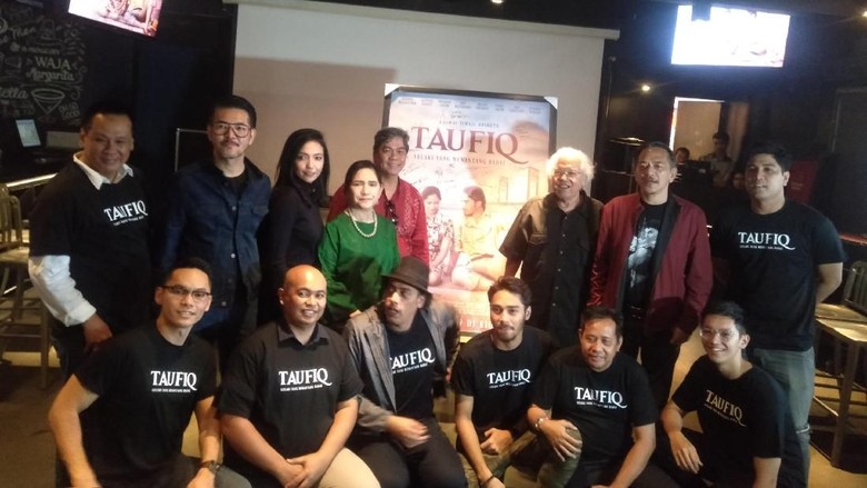 Kisah Hidup Taufiq Kiemas Diangkat ke Film Taufiq: Lelaki yang Menantang Badai Kisah Hidup Taufiq Kiemas Diangkat ke Film Taufiq: Lelaki yang Menantang Badai