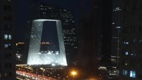 Ternyata gedung yang mirip celana dalam ala pemeran utama Deadpool ini adalah markas China Central Television (CCTV). (oma.eu)