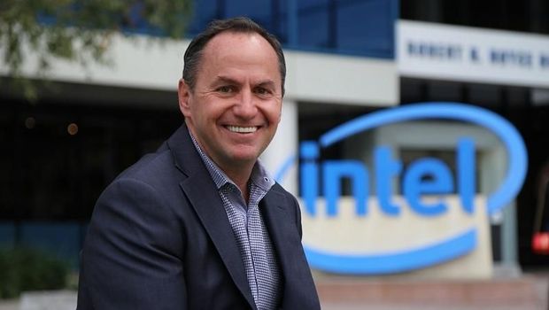 Bob Swan, CEO Intel yang baru.