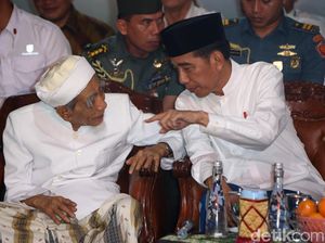 Doa Mbah Moen ke Prabowo: Diklarifikasi TKN, Dianggap BPN Pertanda