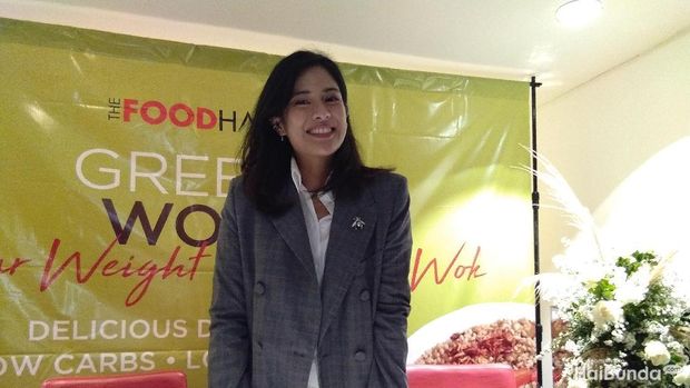 Dian Sastro Masih Sembunyikan Identitas Dewi Api