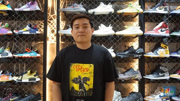 Tentang Sneakers, Dari Koleksi Hingga Jadi Sarana Investasi