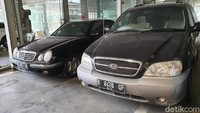 Rupanya hal ini tidak sepenuhnya benar, karena diler yang dimaksud adalah kantor pusat KIA Mobil Indonesia yang berada di Sunter, Jakarta Utara. Foto: Luthfi Anshori/detikOto
