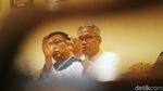 Curhat ke Pimpinan DPR, Buni Yani Pose Dua Jari