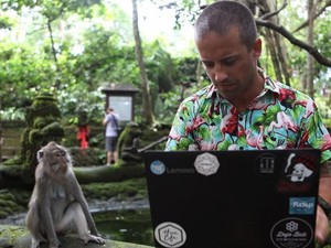 Sisi Lain Bali, Jadi Kantor Jarak Jauh Turis