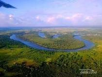Legenda Sosok Penunggu Sungai Kapuas yang Wujudnya Misterius
