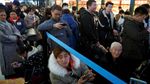 Potret Penuh Sesak Stasiun Kereta di China Jelang Imlek