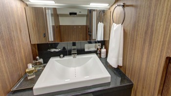 Salah satu sudut kamar mandinya. Foto: Gulfstream